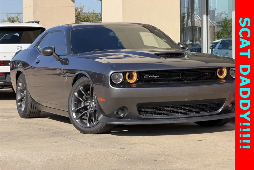 2021 Dodge Challenger R/T Scat Pack photo 1