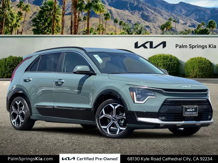 2024 Kia Niro Plug-In Hybrid SX photo 1