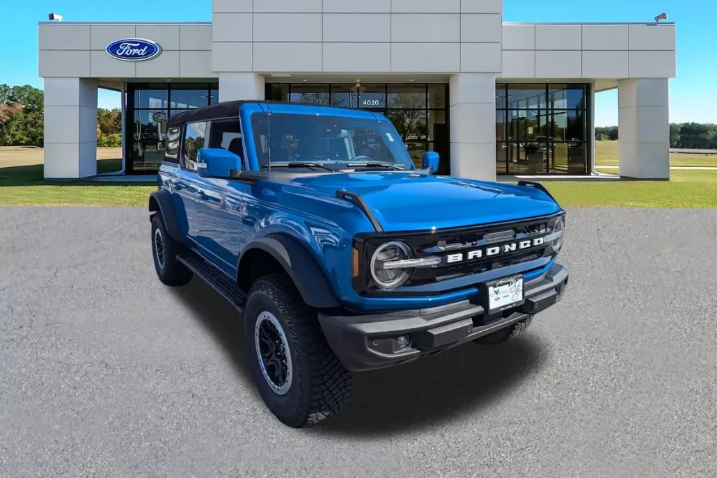 2024 Ford Bronco Outer Banks photo 1