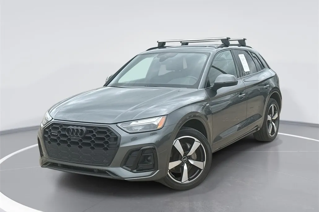 2022 Audi Q5 45 S line Premium photo 1