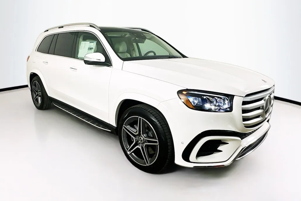 2026 Mercedes Benz GLS 450 4MATIC photo 1
