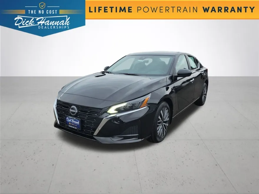 2025 Nissan Altima 2.5 SV photo 1