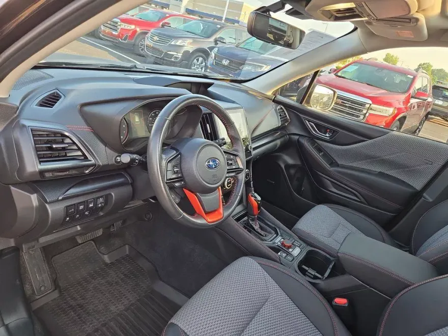 2023 Subaru Forester Sport photo 1