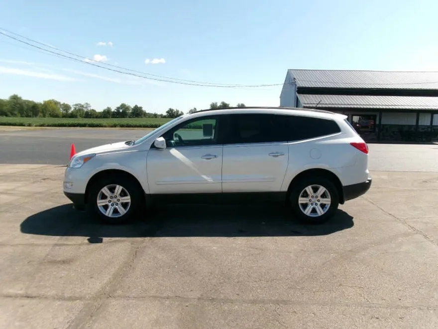 2012 Chevrolet Traverse 2LT photo 1