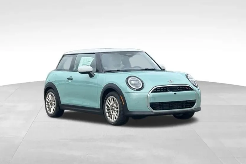 2026 Mini Cooper 2 Door Hardtop Iconic photo 1