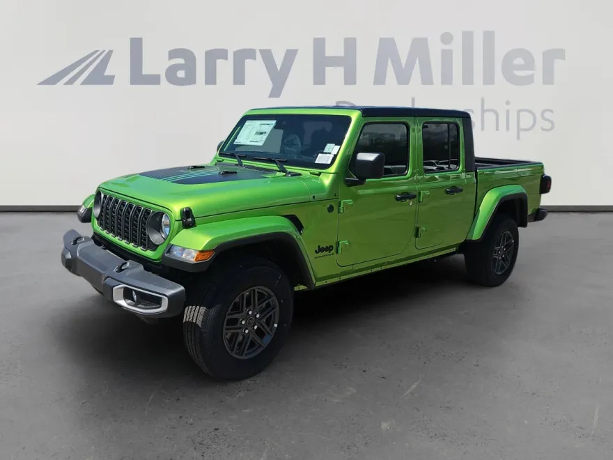2025 Jeep Gladiator Sport S photo 1