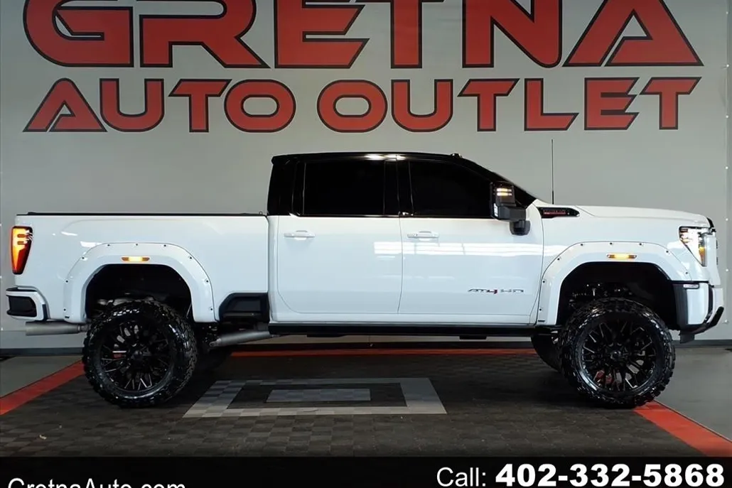2025 Gmc Sierra AT4 photo 1