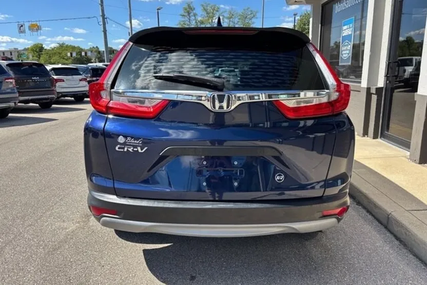 2018 Honda CR-V LX photo 1