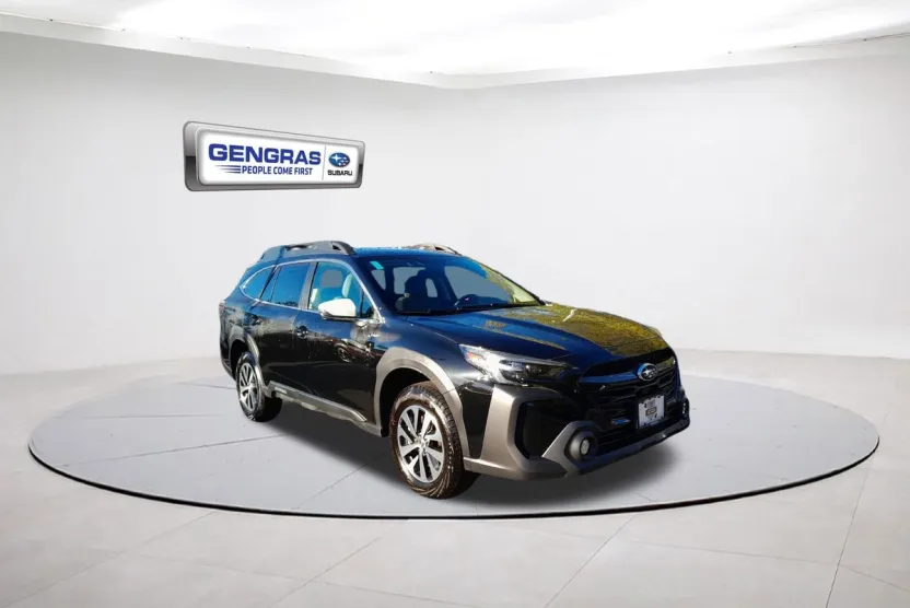 2025 Subaru Outback Premium photo 1