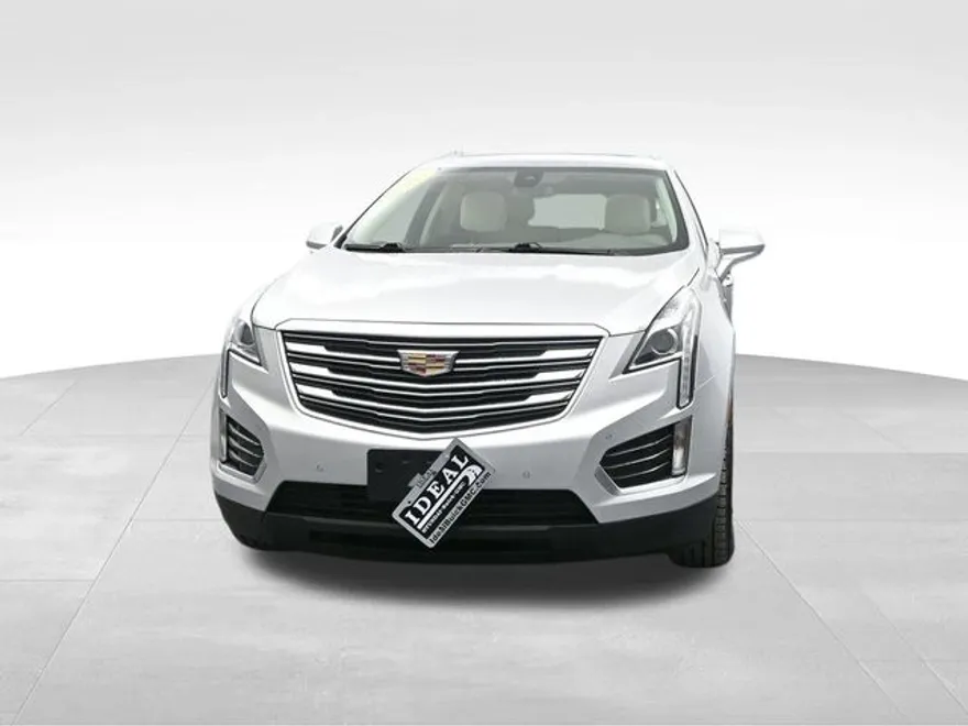 2017 Cadillac XT5 Luxury photo 1