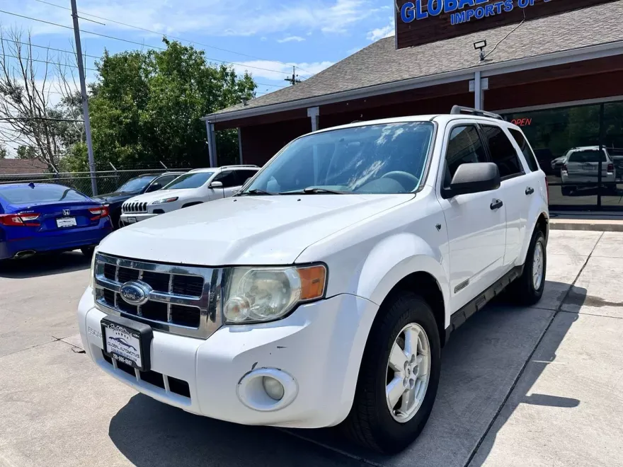 2008 Ford Escape XLT photo 1