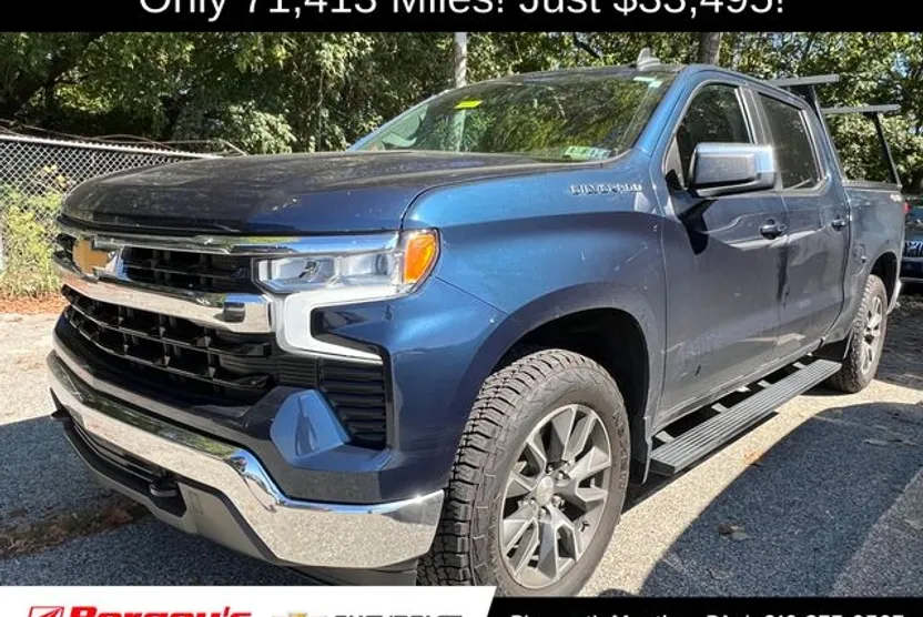 2022 Chevrolet Silverado 1500 LT photo 1