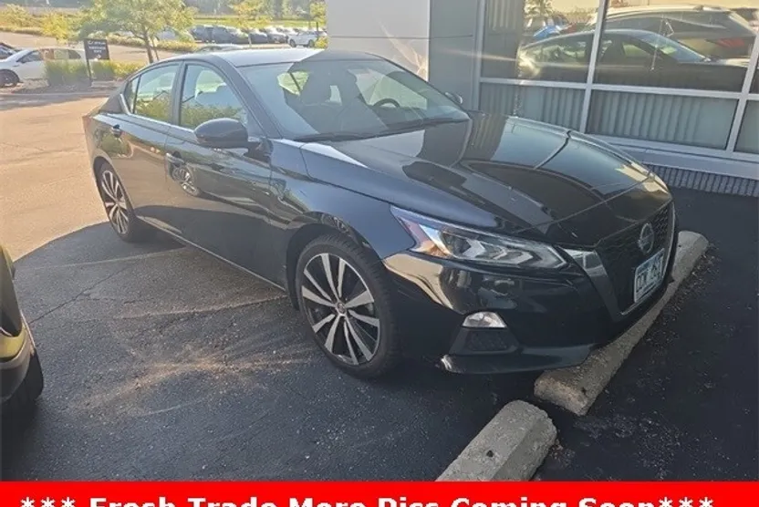 2019 Nissan Altima 2.5 SR photo 1