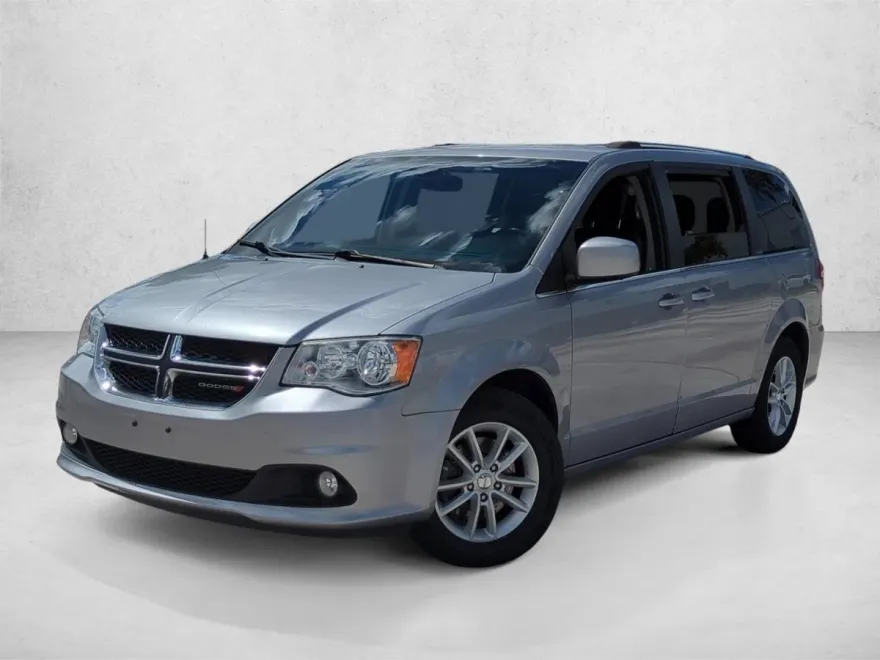 2019 Dodge Grand Caravan SXT photo 1