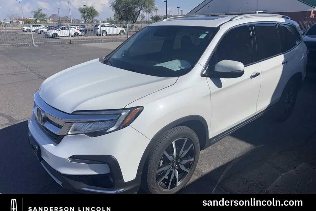 2020 Honda Pilot Touring photo 1