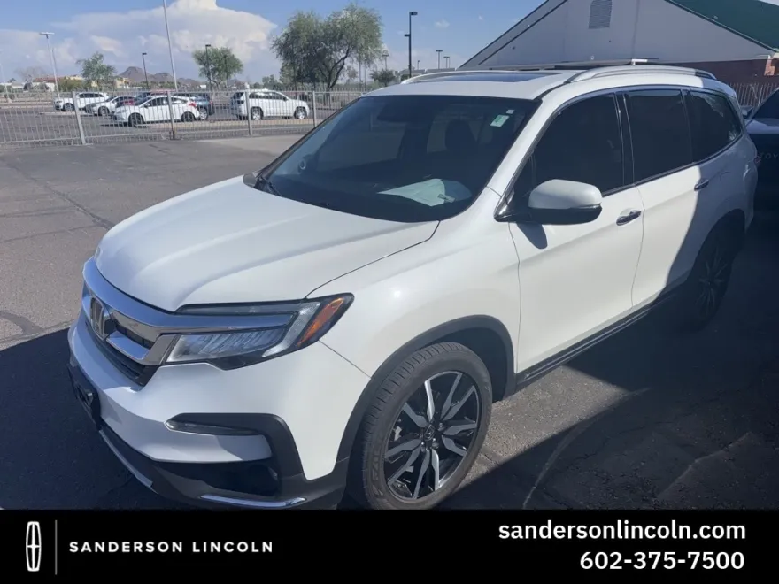 2020 Honda Pilot Touring photo 1