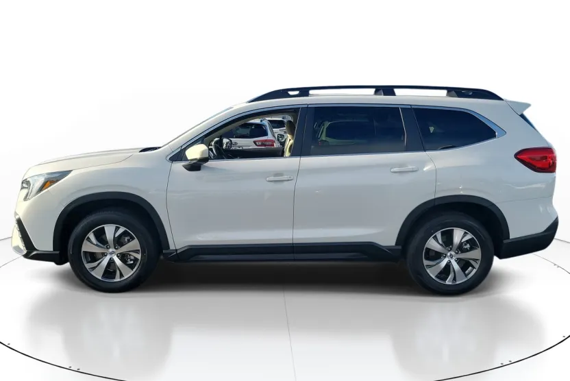 2025 Subaru Ascent Premium photo 1