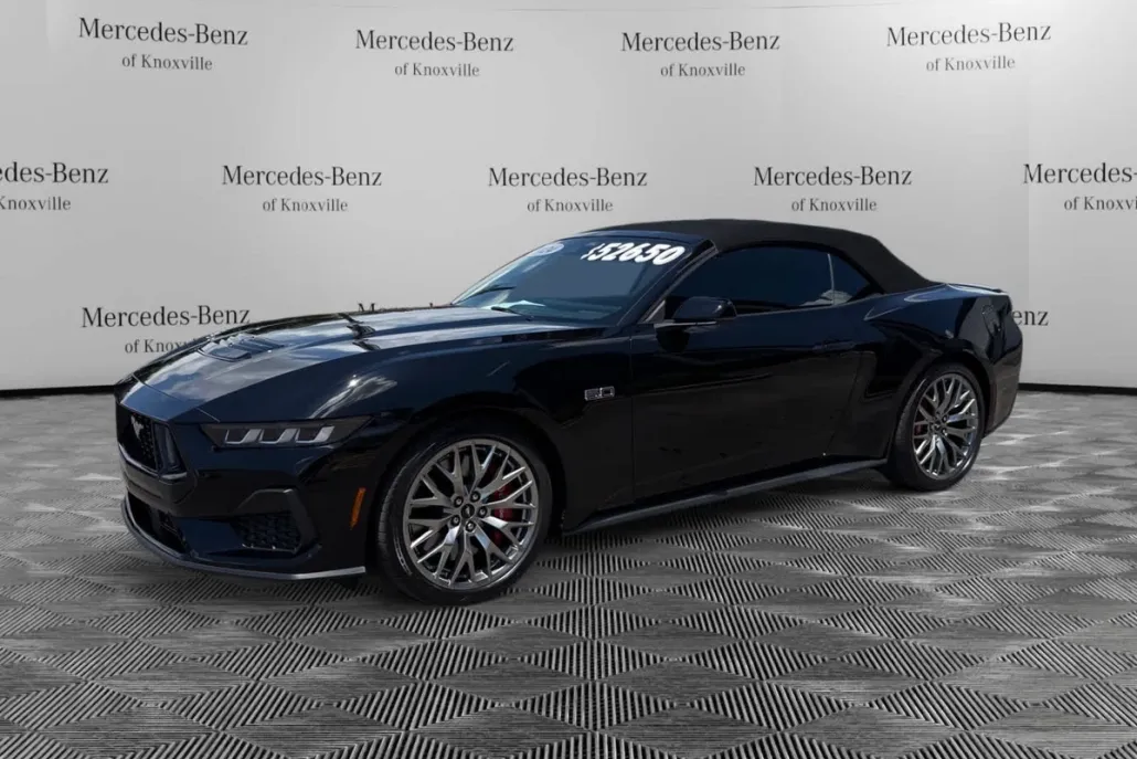 2024 Ford Mustang GT Premium photo 1