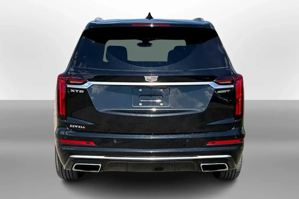2023 Cadillac XT6 Luxury photo 1