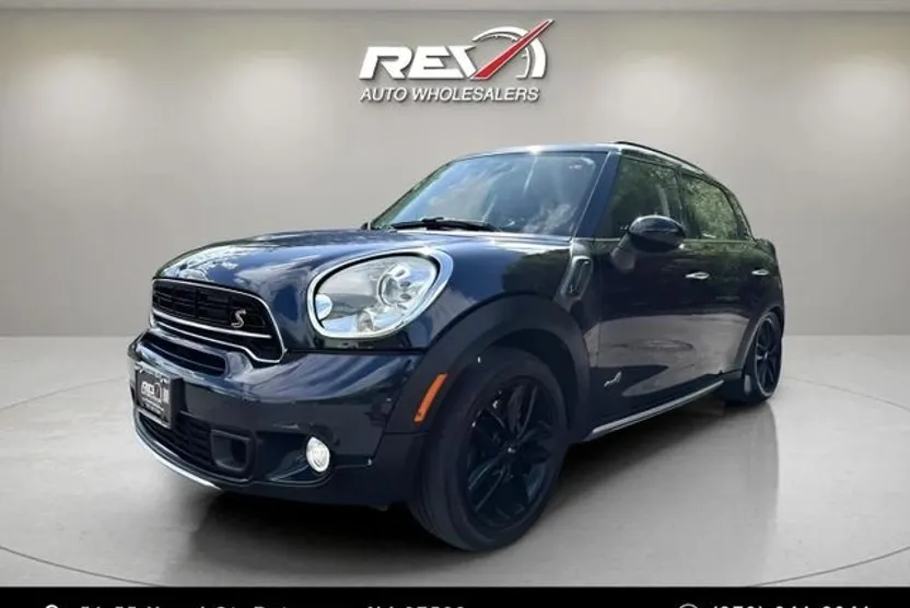 2015 Mini Countryman S ALL4 photo 1