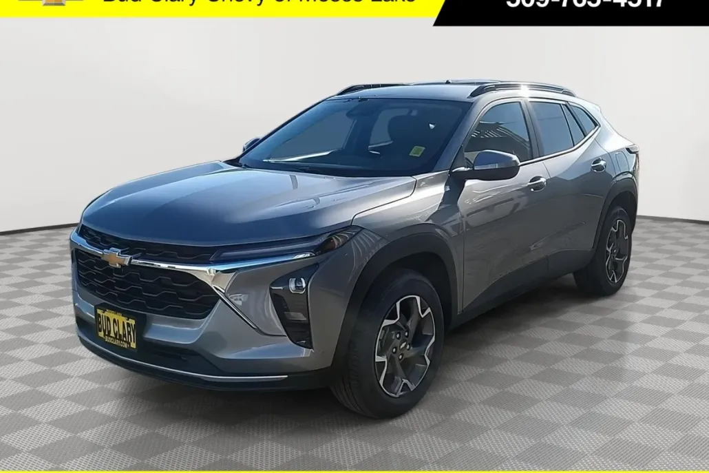 2025 Chevrolet Trax LT photo 1