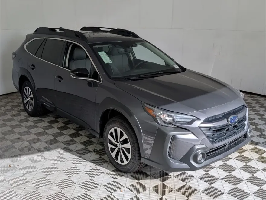 2025 Subaru Outback Premium photo 1