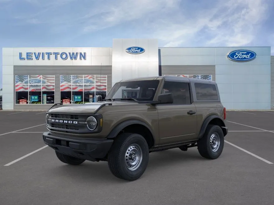 2025 Ford Bronco Base photo 1