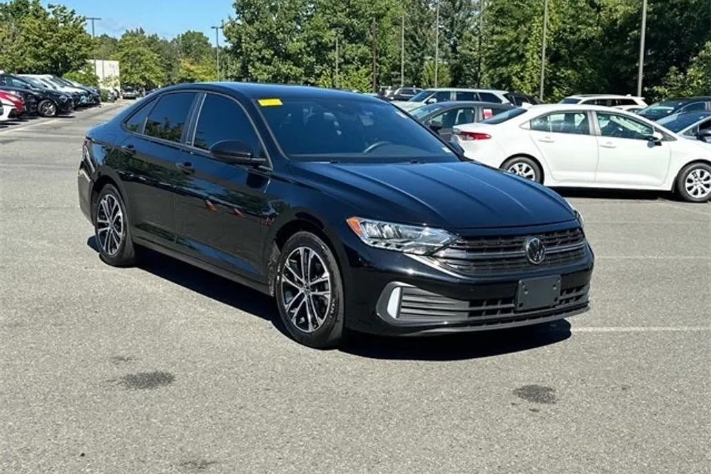 2024 Volkswagen Jetta 1.5T Sport photo 1