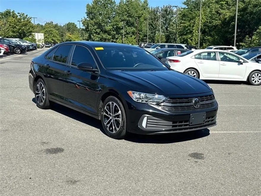 2024 Volkswagen Jetta 1.5T Sport photo 1