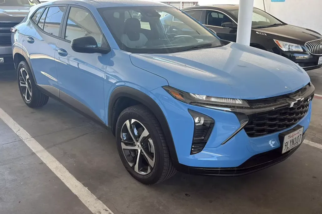 2024 Chevrolet Trax photo 1