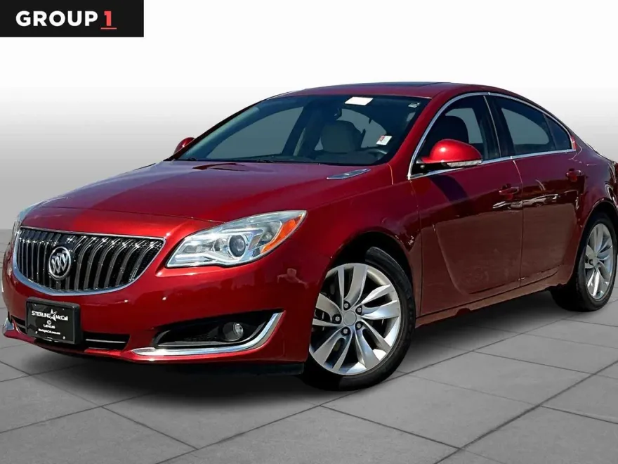 2015 Buick Regal photo 1