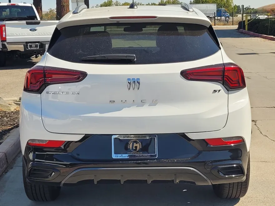 2024 Buick Encore GX Sport Touring photo 1