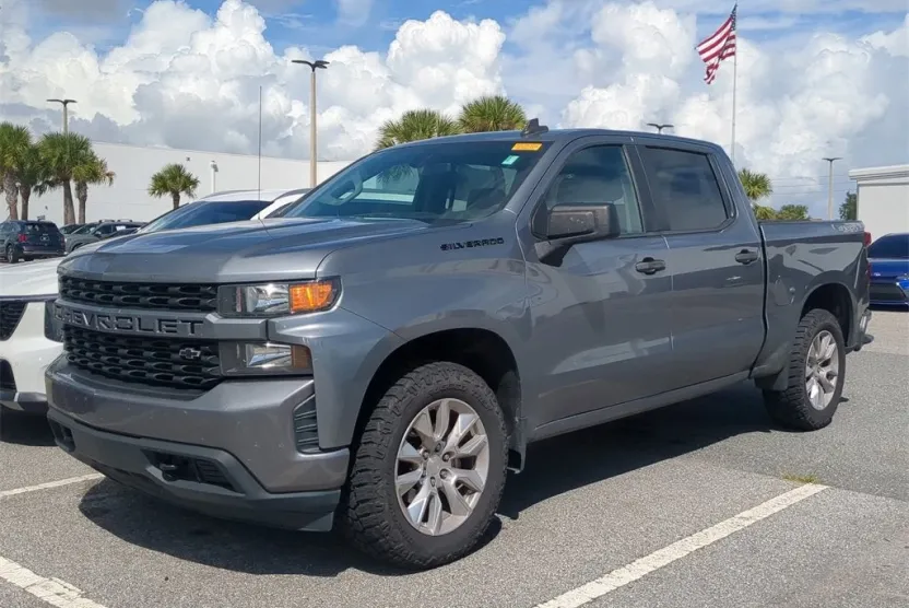 2021 Chevrolet Silverado 1500 Custom photo 1