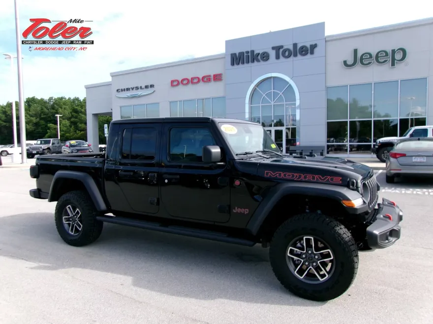 2025 Jeep Gladiator Mojave photo 1