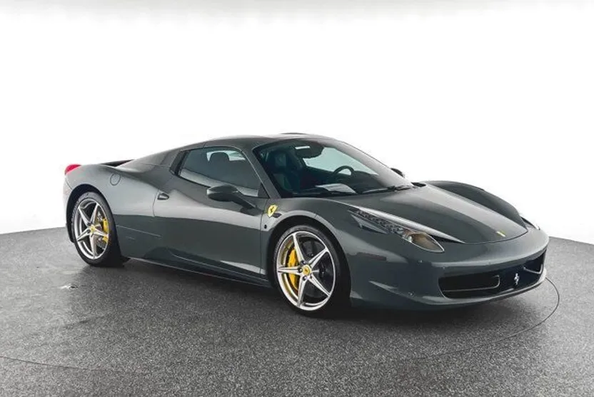 2015 Ferrari 458 Italia Base photo 1