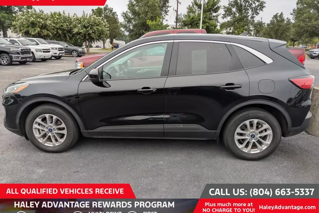 2021 Ford Escape SE photo 1