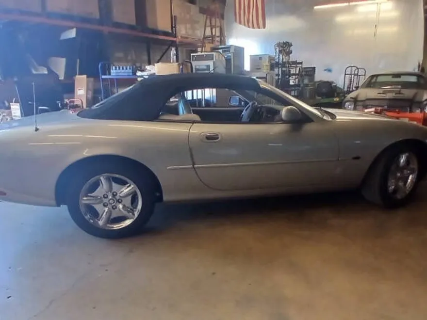 1999 Jaguar XK 8 Convertible photo 1