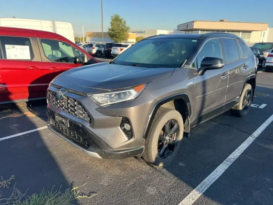 2020 Toyota RAV4 Hybrid XSE photo 1