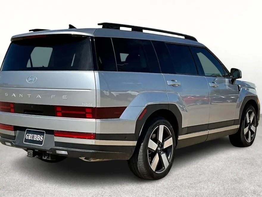 2025 Hyundai Santa Fe photo 1