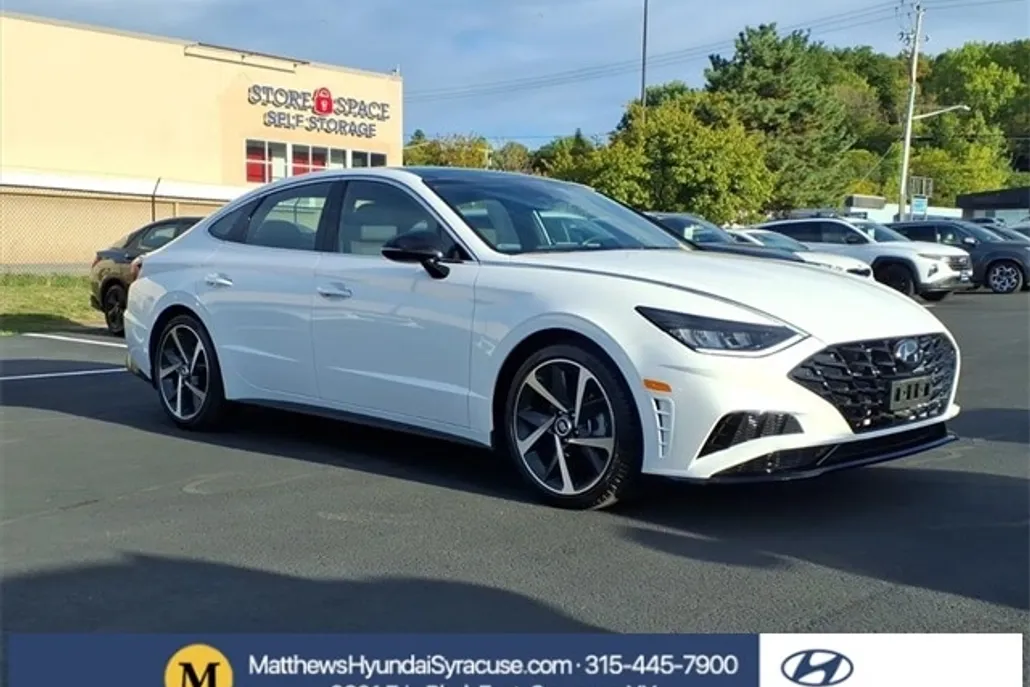 2023 Hyundai Sonata SEL Plus photo 1