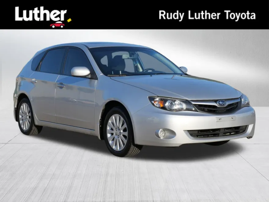 2011 Subaru Impreza 2.5i Premium photo 1