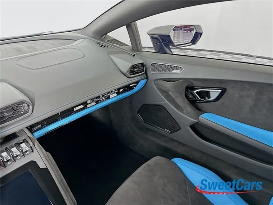 2023 Lamborghini Huracan Tecnica photo 25