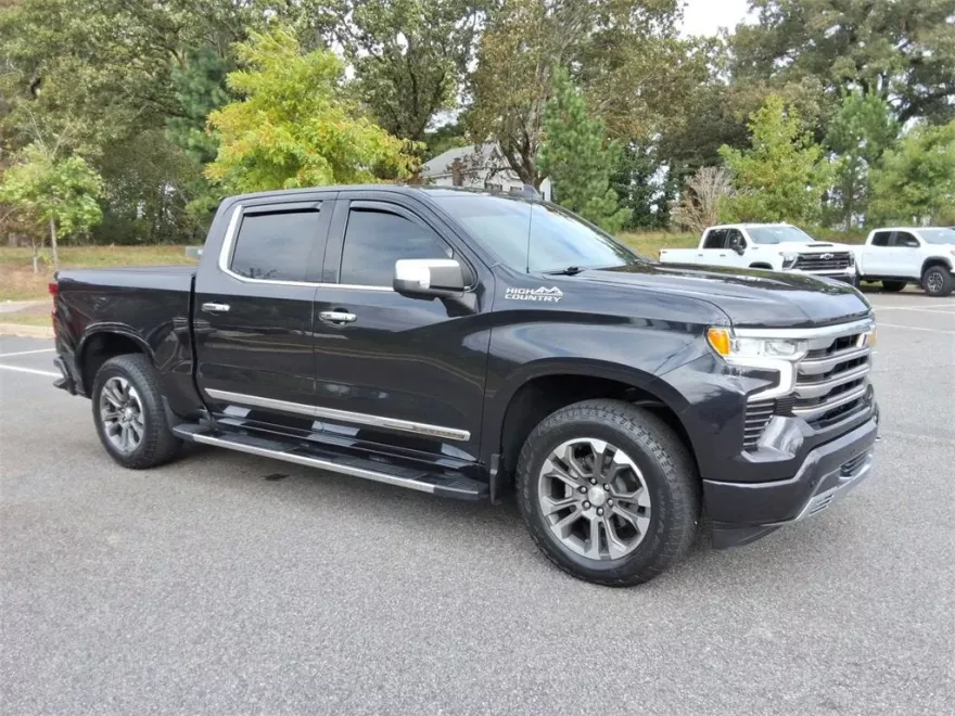 2022 Chevrolet Silverado 1500 High Country photo 1