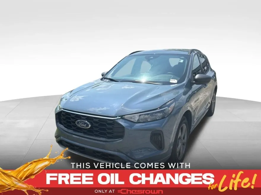 2023 Ford Escape ST-Line photo 1