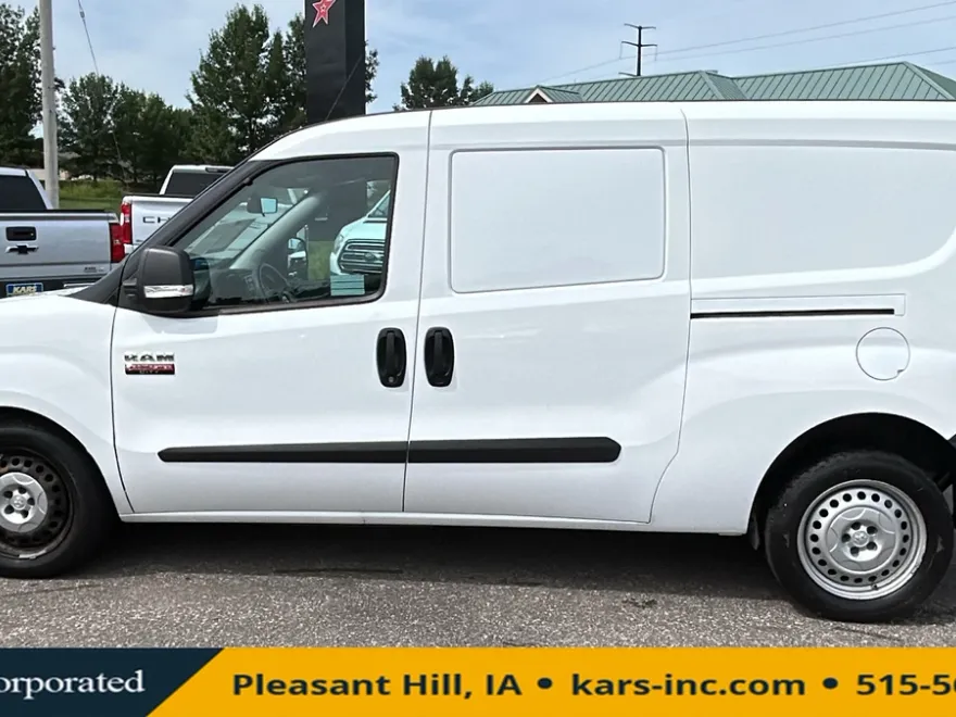 2017 Ford Transit Connect XLT photo 1