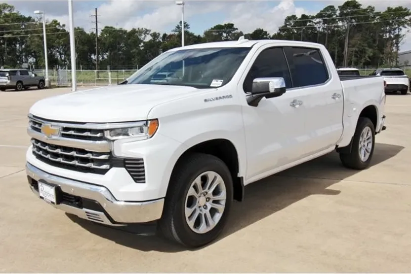 2023 Chevrolet Silverado 1500 LTZ photo 1