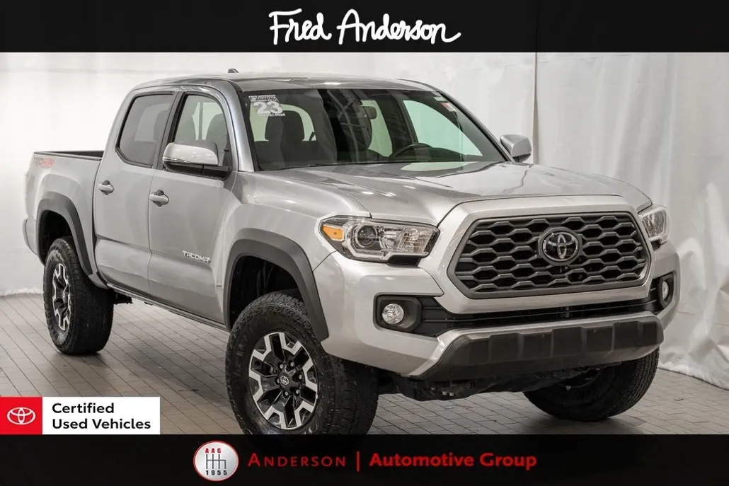 2023 Toyota Tacoma TRD Off-Road photo 1
