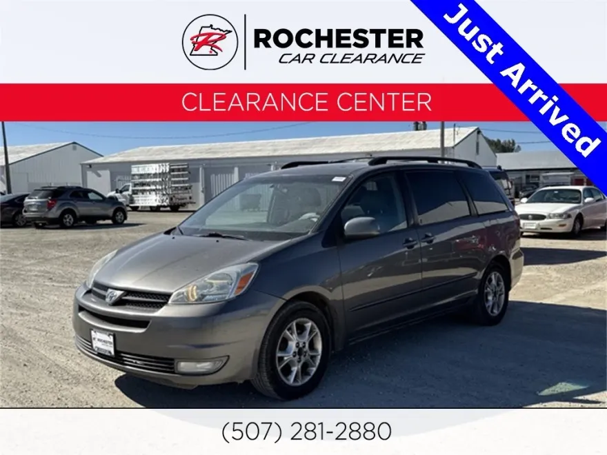 2005 Toyota Sienna XLE photo 1