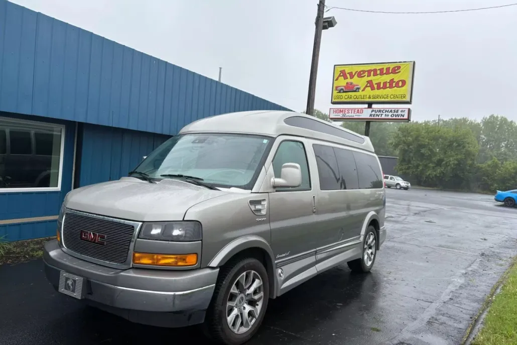 2021 Gmc Savana 2500 Cargo photo 1