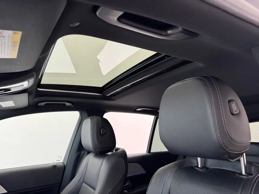 2025 Mercedes Benz GLE 450 4MATIC photo 1